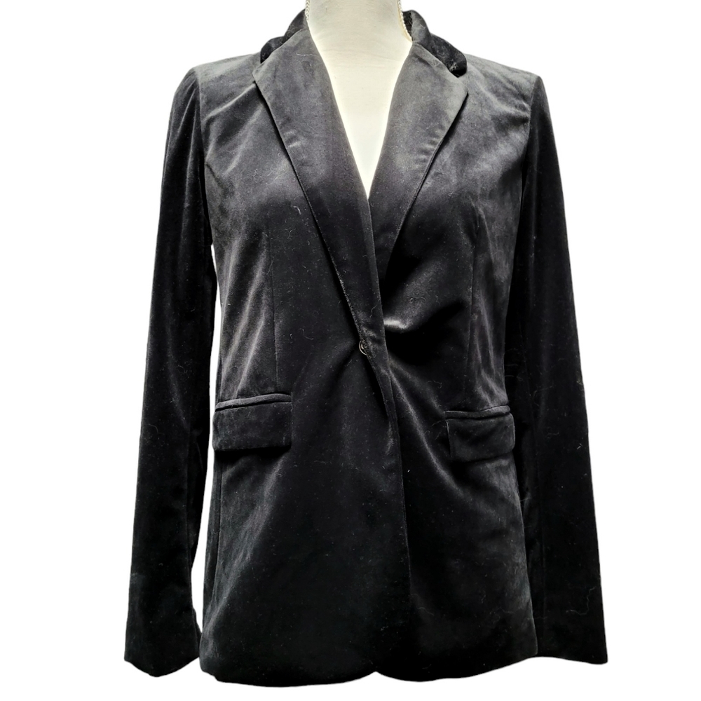 Adrienne Vittadini black velour velvet blazer with chunky gold buttons